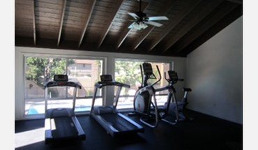 Costa Mirage Apartment for rent in Costa Mesa, CA