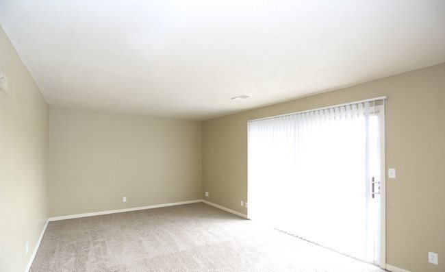 Northcrest Apartments Apartment for rent in Riverside, MO