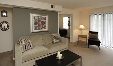 Haverford West Apartment for rent in Shawnee Mission, KS