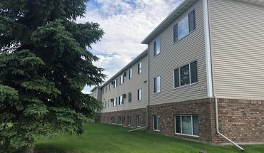 Cimarron Apartments Apartment for rent in Fargo, ND