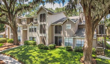 4 of 13 Colonial Village At Huntington Apartment for rent in Savannah, GA