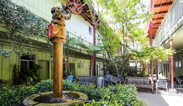 527 23rd Avenue Apartment for rent in Oakland, CA