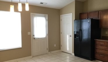 3 of 13 12183 Carriage Stone Drive Apartment for rent in Fishers, IN