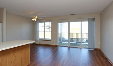 The Falls At Pike Creek Apartment for rent in Kenosha, WI