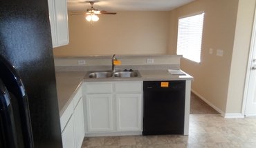 5 of 18 5191 Fontana Court Apartment for rent in Denver, CO