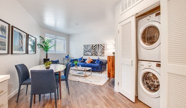 Eastview Apartment for rent in Los Angeles, CA