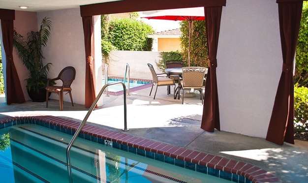 The Ritz Apartment for rent in North Hollywood, CA