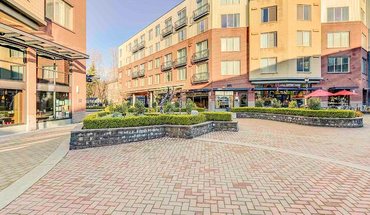 2 of 29 Salix Juanita Village Apartment for rent in Kirkland, WA