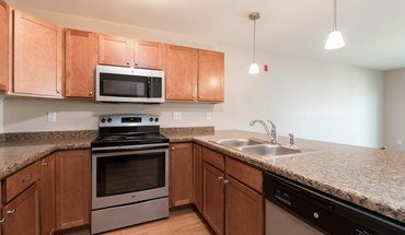 4 of 16 Stonefield Apartment for rent in Bismarck, ND