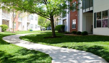 3 of 26 Park Commons Apartment for rent in Valley Park, MO