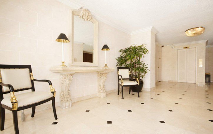 2 of 2 Bedford Manor Apartment for rent in Beverly Hills, CA