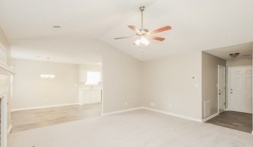 3 of 15 1261 W Briar Ridge Ct Apartment for rent in Riverdale, GA