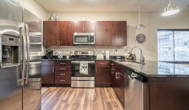 3 of 30 The Villas At Falling Waters Apartment for rent in Omaha, NE