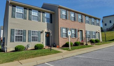 2 of 12 Lion's Gate Townhouse for rent in Red Lion, PA