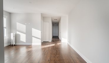 Hermosa Apartment for rent in Chicago, IL