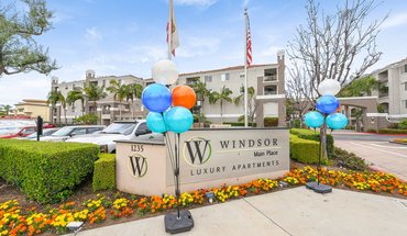 4 of 25 Windsor At Main Place Apartment for rent in Orange, CA