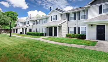 2 of 15 Venue At Lockwood Apartment for rent in Bradenton, FL