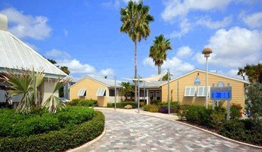 Coral Club Apartment for rent in Bradenton, FL