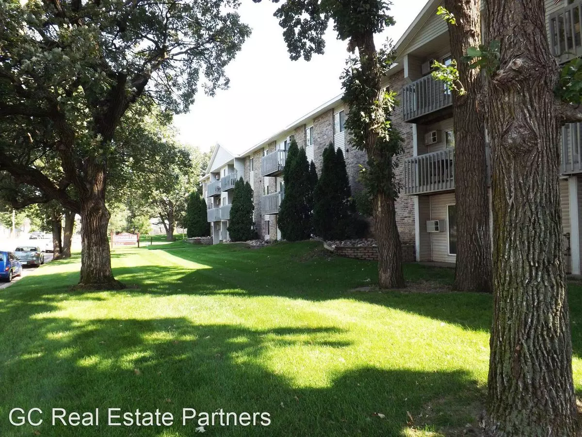 2 of 4 520 15th Ave SE Apartment for rent in St Cloud, MN