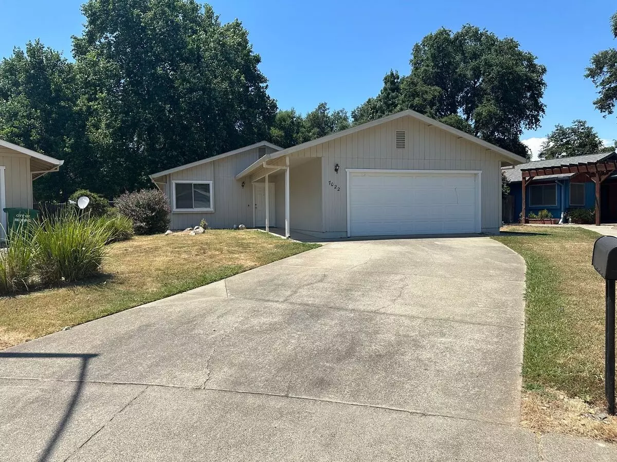 Well Maintained Home In Desirable Neighborhood House for rent in Redding, CA