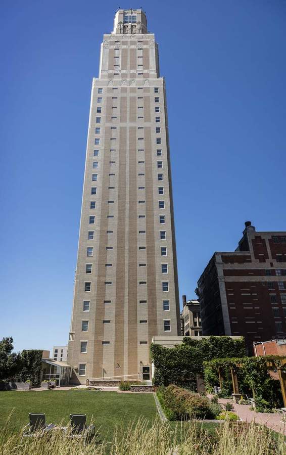 909 Walnut Apartments Kansas City, MO