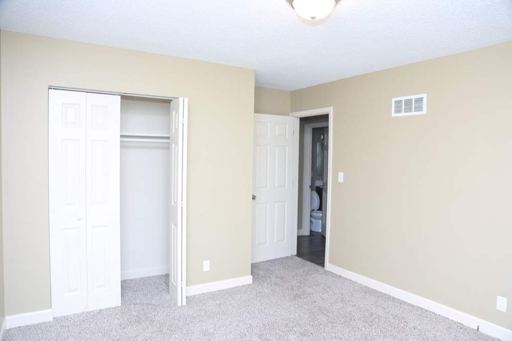 Reserve at Brownstone Apartments Overland Park, KS