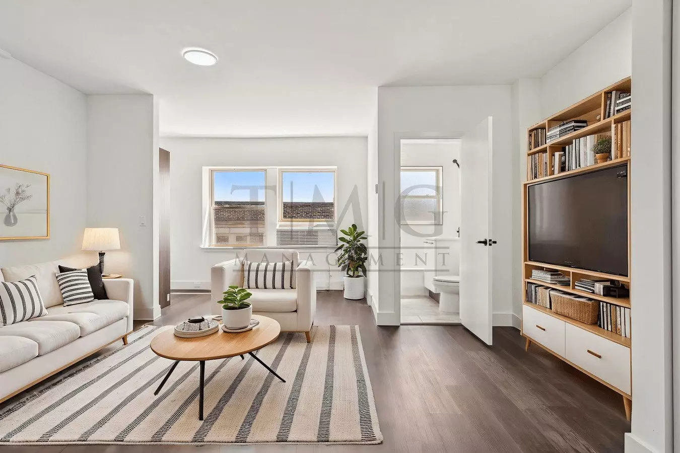 Chic & Sunlit New Studio In The Heart Of Andersonville! Apartment for rent in Chicago, IL