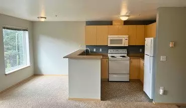 4 of 17 5200 Roosevelt Way NE Apartment for rent in Seattle, WA