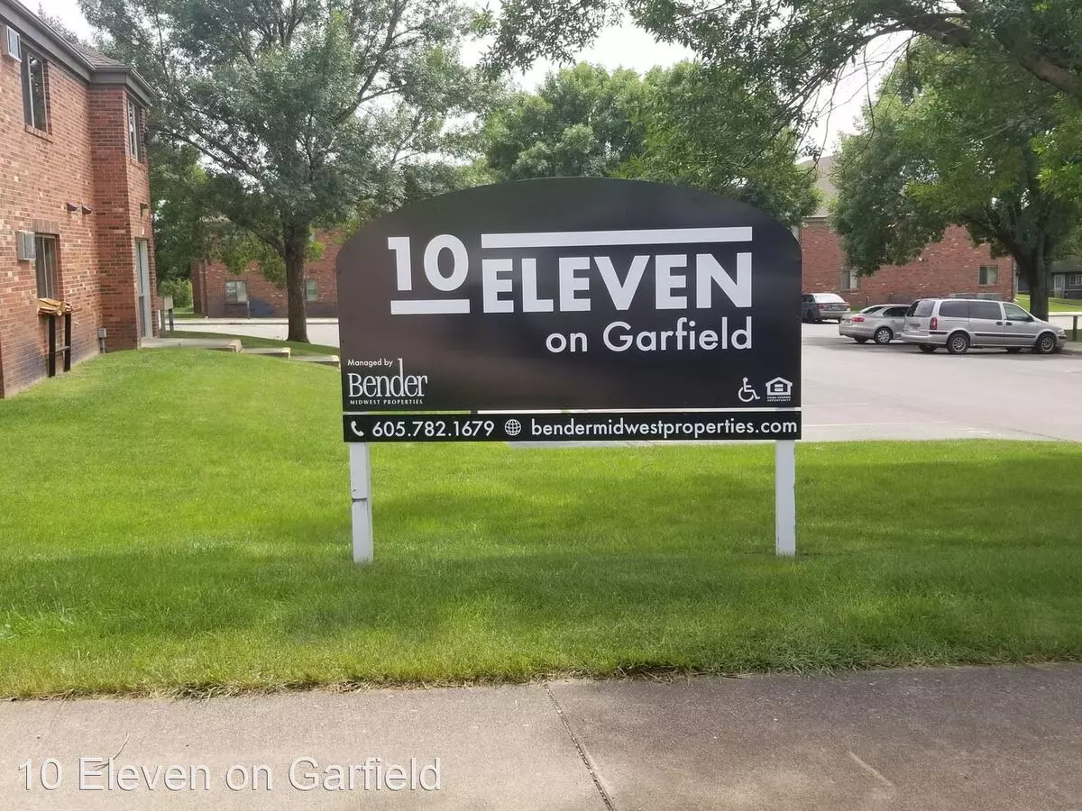1011 N Garfield Ave Apartment for rent in Pierre, SD
