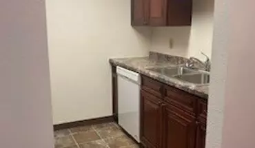 4 of 10 1011 N Garfield Ave Apartment for rent in Pierre, SD