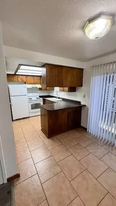 901 Royal Ct Apartment for rent in Medford, OR