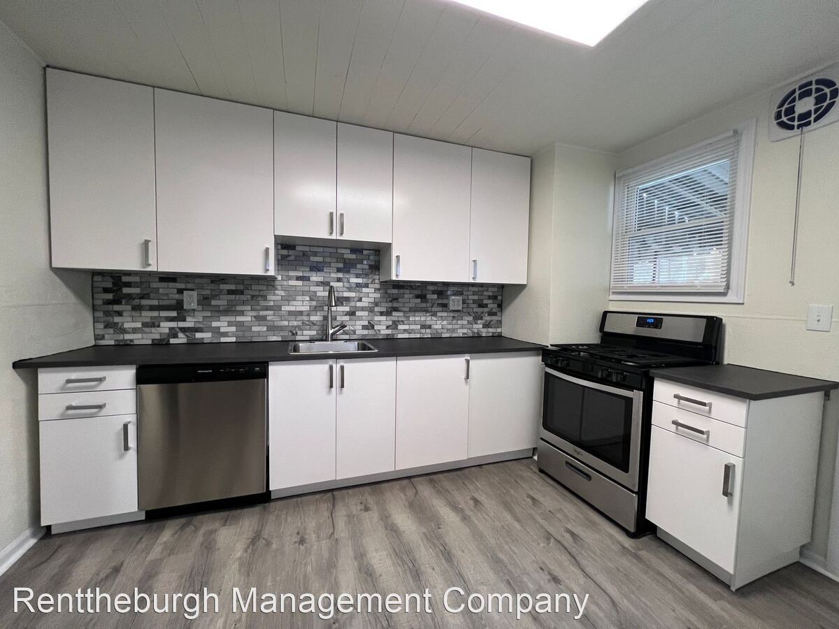 604 E 18th Munhall, PA House for Rent Rentable