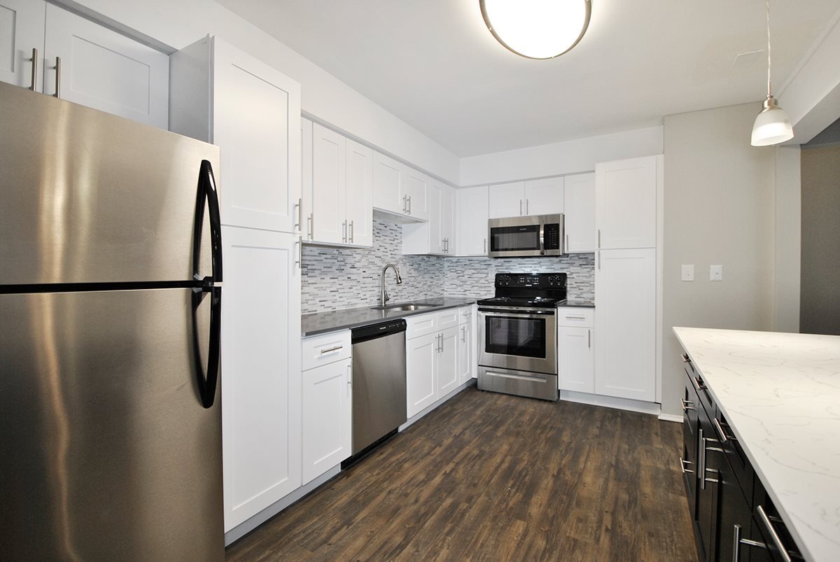 The Retreat At Farmington Hills Apartments Farmington Hills, MI