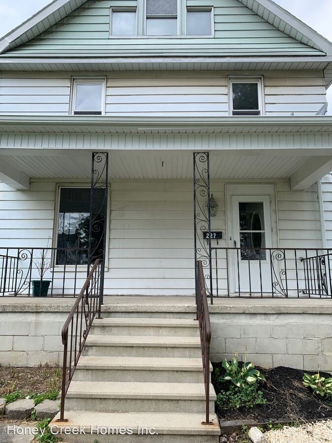 227 Franklin St Tiffin, OH House for Rent Rentable
