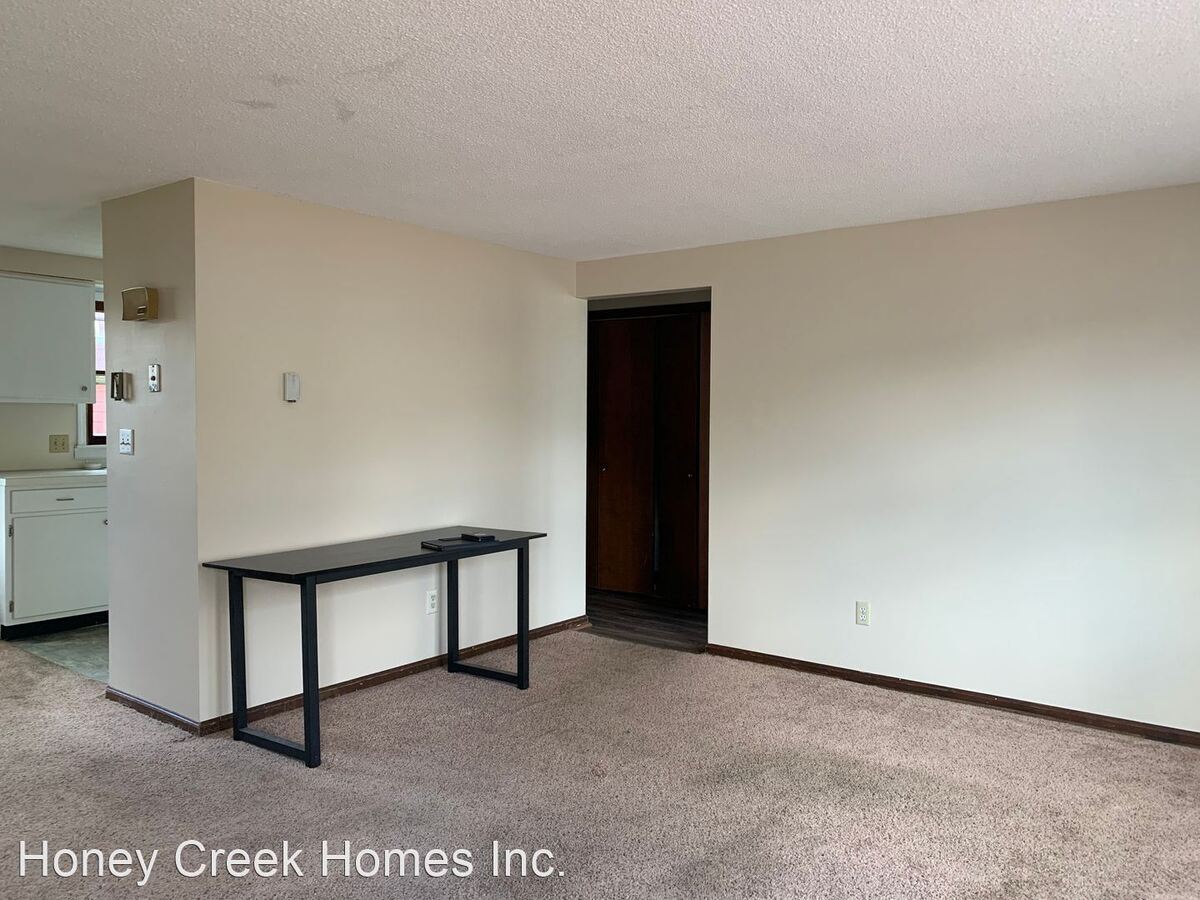 106 Coe St Tiffin, OH Apartment for Rent Rentable