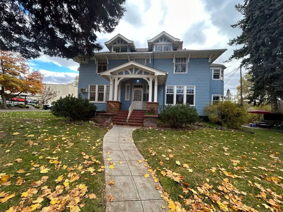 1103 West 9th Apartment for rent in Spokane, WA