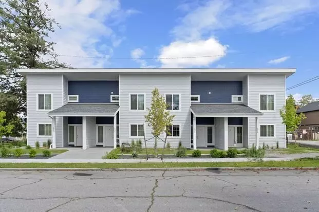 Wall Street Townhomes Apartment for rent in Spokane, WA Wall Street Townhomes Apartment for rent in Spokane, WA