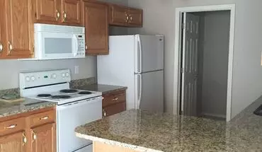 3 of 28 Homes At Turnberry Ridge Apartment for rent in Champaign, IL