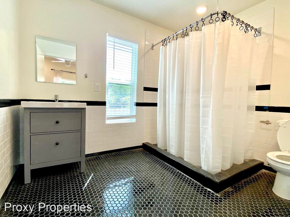 The Bonnie View Apartments 308 Bonnie Vw Dallas, TX