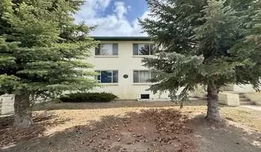 2 of 5 218 W Walnut Apartment for rent in Rawlins, WY