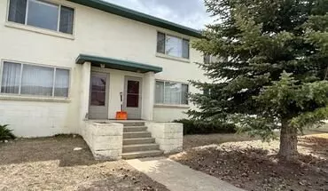 4 of 5 218 W Walnut Apartment for rent in Rawlins, WY