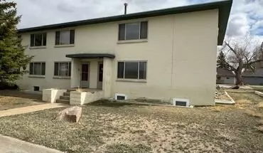 3 of 5 218 W Walnut Apartment for rent in Rawlins, WY