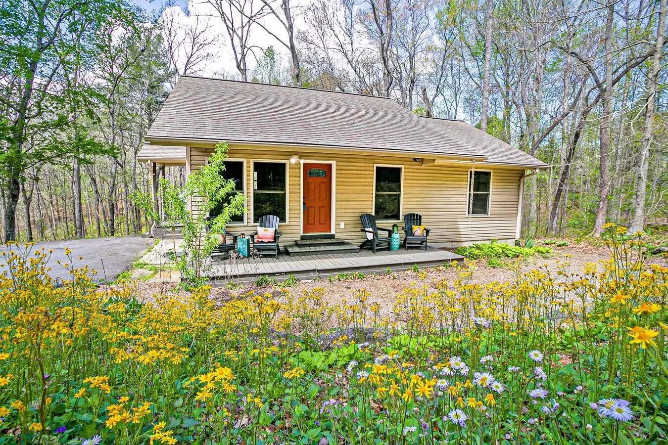 6 Minutes From Downtown Brevard House for rent in Brevard, NC