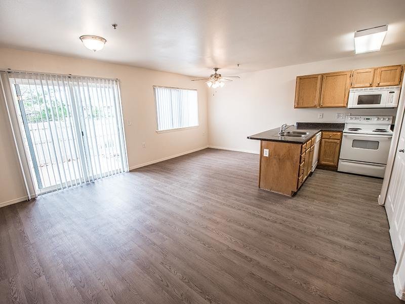 Oasis Palms Apartments St UT