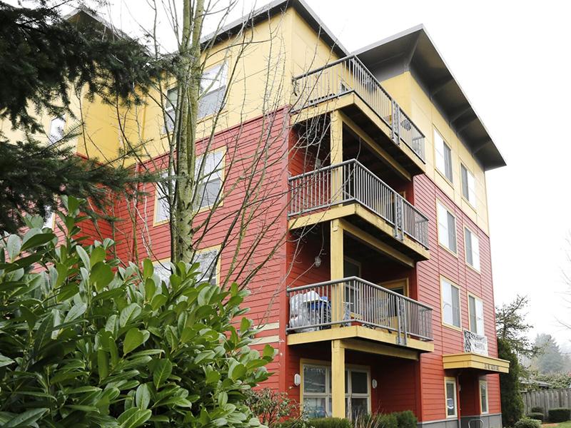 Hazelwood Station Apartments Portland, OR Rentable