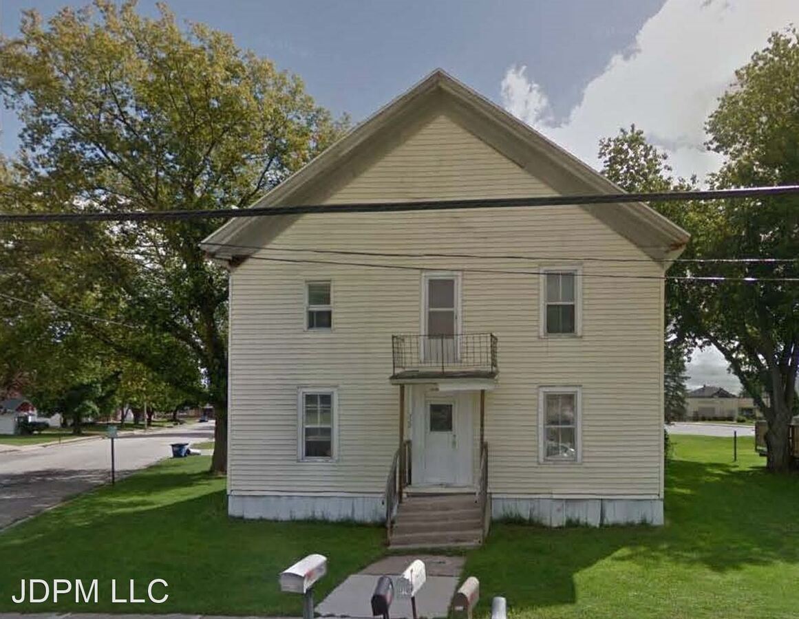 232 N Nash St Hortonville, WI Apartment for Rent Rentable