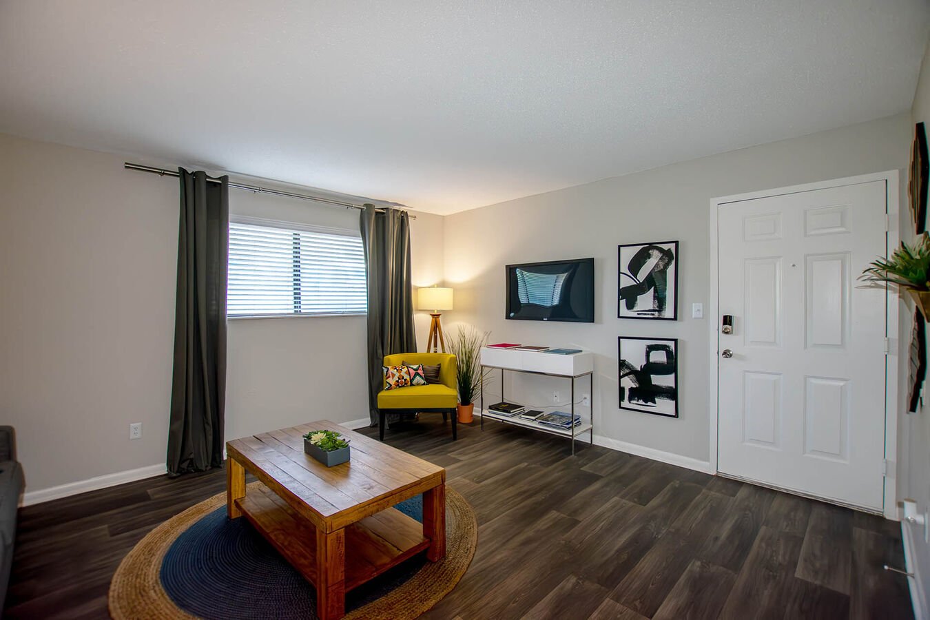 Carlyle Apartments 7530 Cody St Shawnee Mission, KS