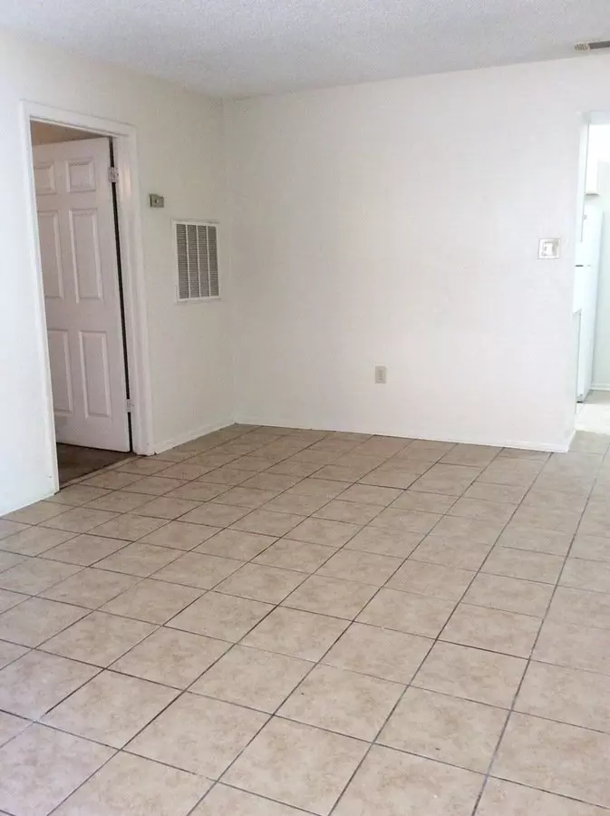 8555 Leake Ave Apartment for rent in Baton Rouge, LA