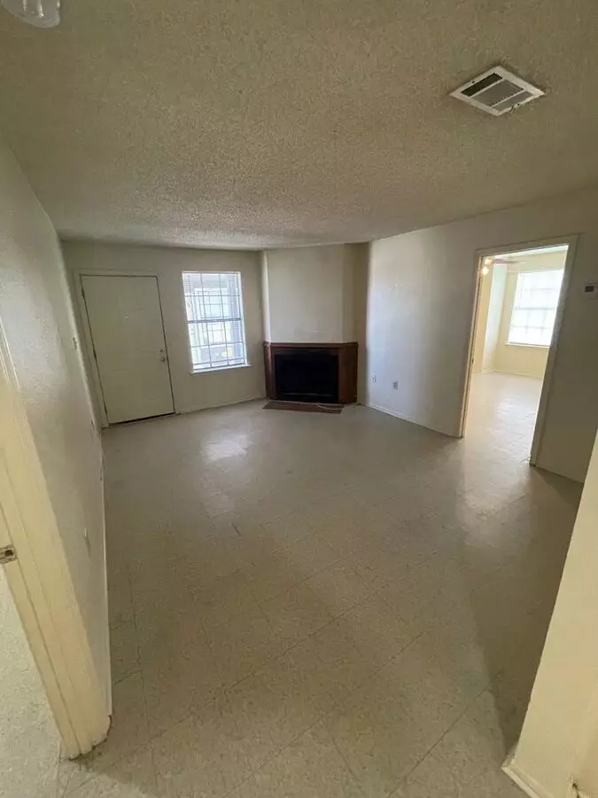 8565 Leake Ave Apartment for rent in Baton Rouge, LA