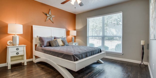 The Residence On Lamar Apartment for rent in Arlington, TX